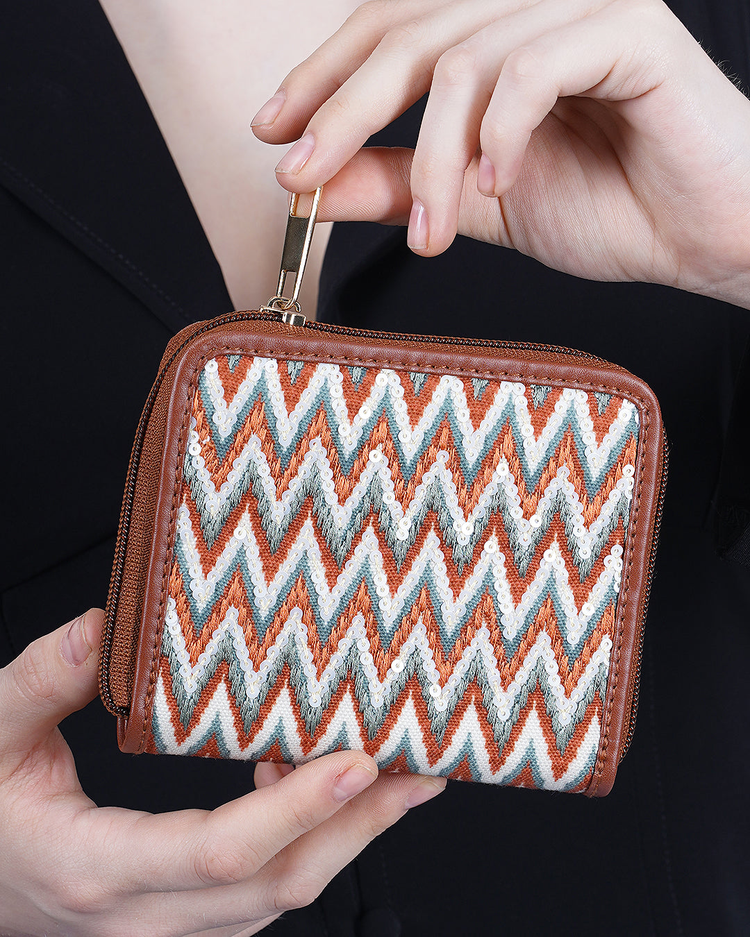 Zigzag Top Zip Wallet