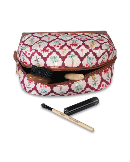 Floral Quatre Foil Toiletry Bag